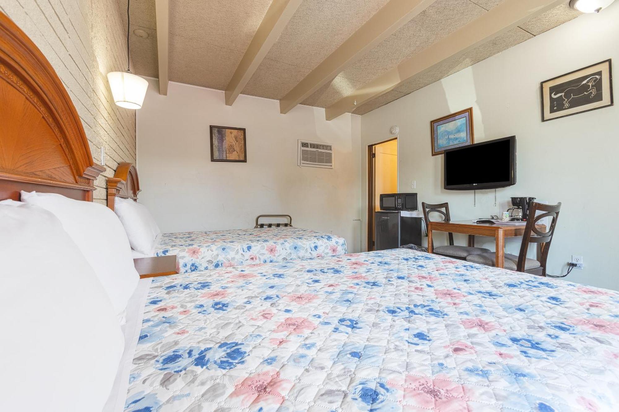 Breezewood Sonrise Inn Lincoln Hwy By Oyo מראה חיצוני תמונה