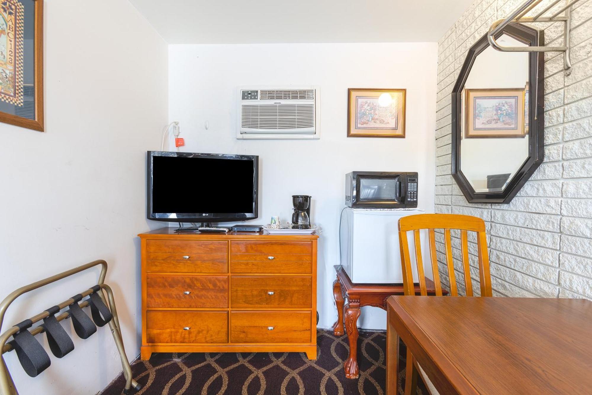 Breezewood Sonrise Inn Lincoln Hwy By Oyo מראה חיצוני תמונה
