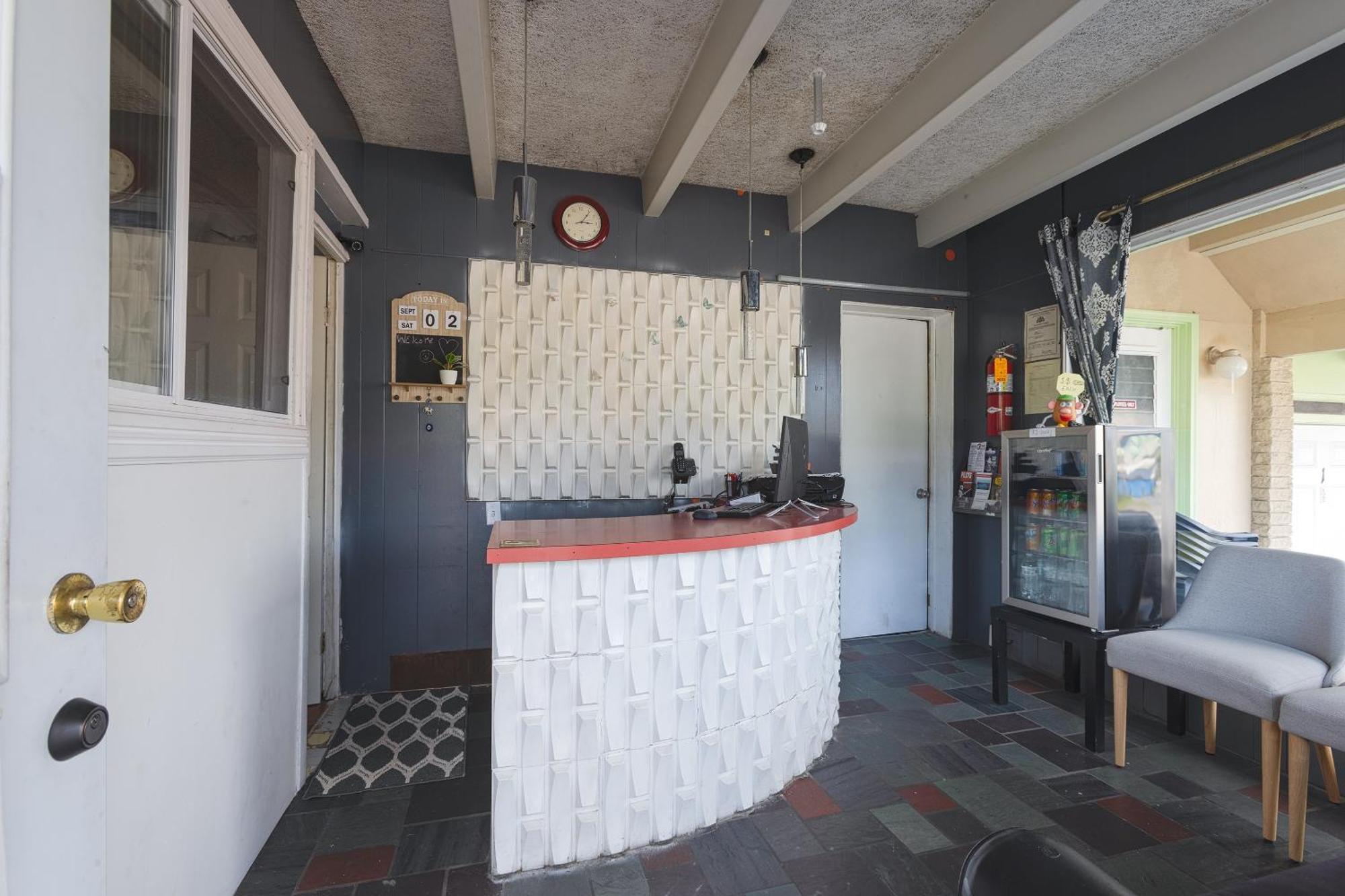 Breezewood Sonrise Inn Lincoln Hwy By Oyo מראה חיצוני תמונה
