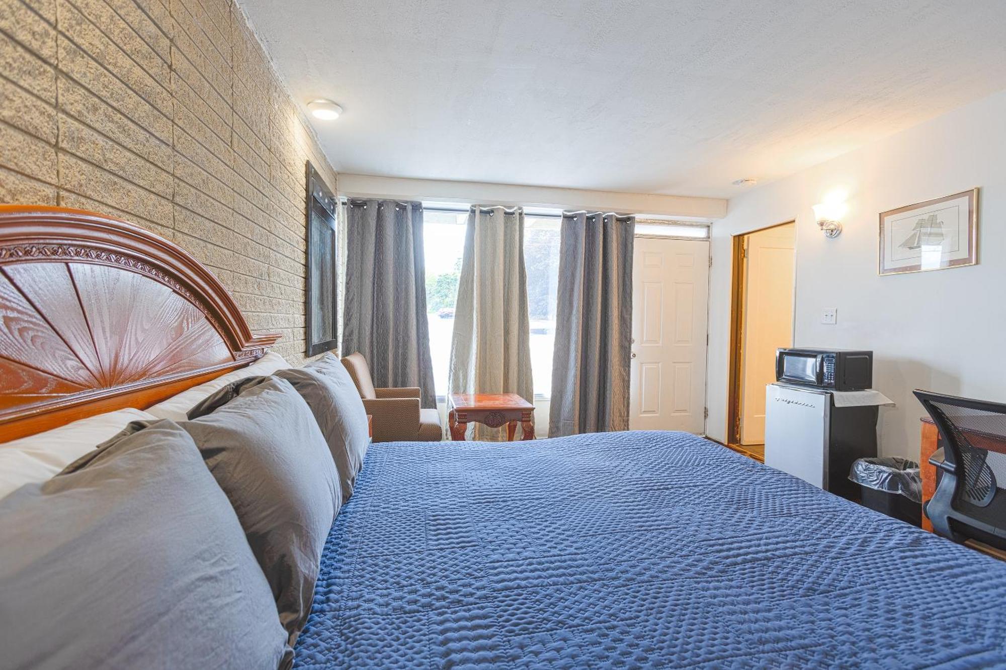 Breezewood Sonrise Inn Lincoln Hwy By Oyo מראה חיצוני תמונה